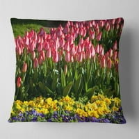 Designart crveni tulipani sa žutim ljubičastim cvjetovima - jastuk za bacanje cvijeća-18x18